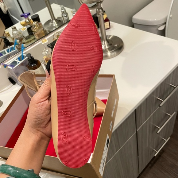 Toerless muse flat Christian Louboutin - Picture 8 of 9